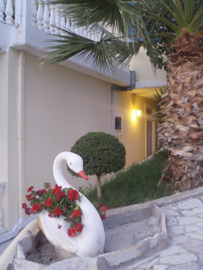 Ionion Star Hotel Tholon Extérieur photo